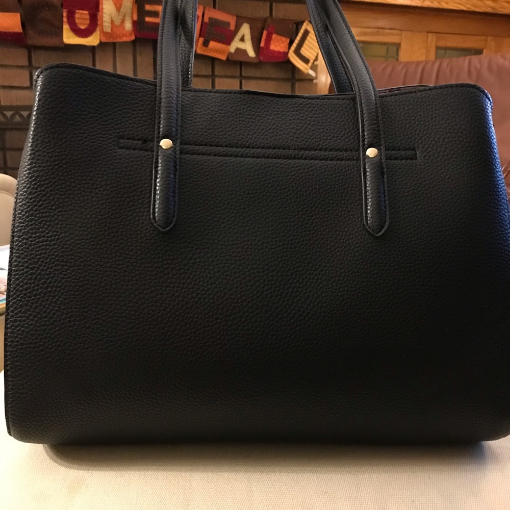 Handbag - Picture 2 of 5
